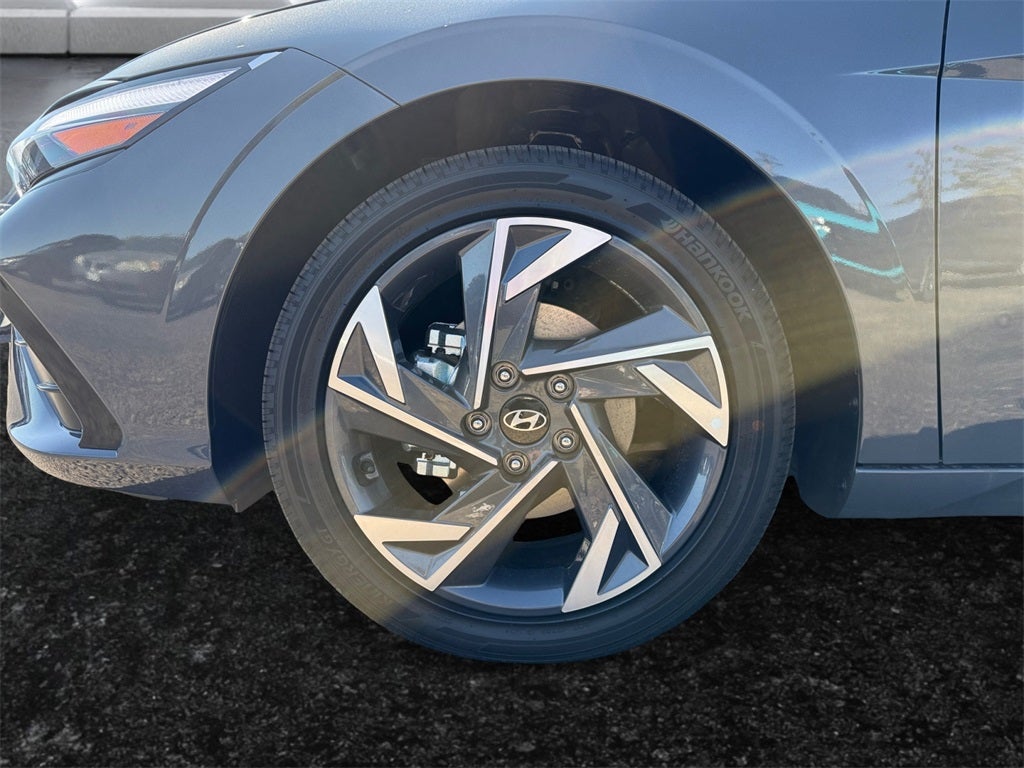 2025 Hyundai ELANTRA HYBRID Limited
