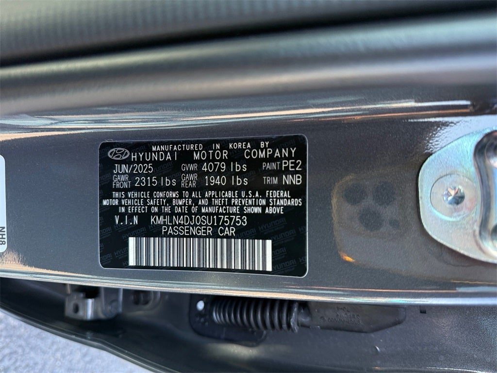 2025 Hyundai ELANTRA HYBRID Limited