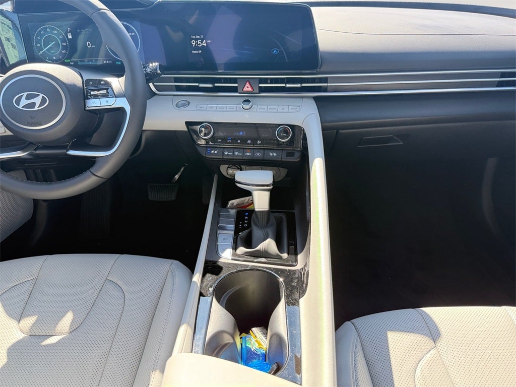 2025 Hyundai ELANTRA HYBRID Limited