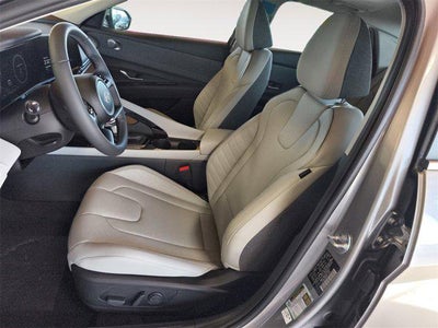 2025 Hyundai ELANTRA Limited