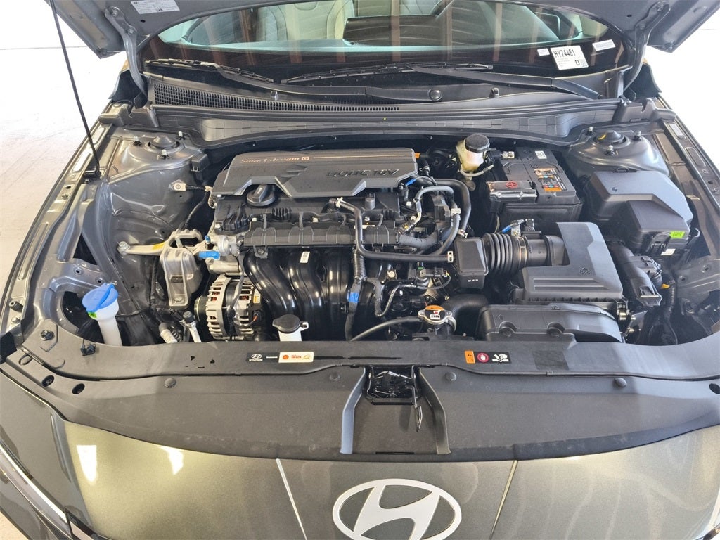 2025 Hyundai ELANTRA Limited