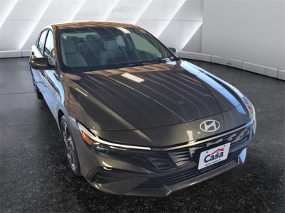 2025 Hyundai ELANTRA Limited