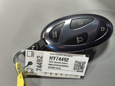 2025 Hyundai ELANTRA Limited