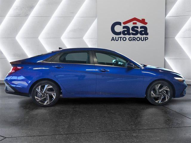 2025 Hyundai ELANTRA Limited