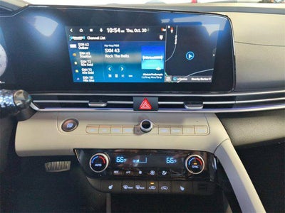 2025 Hyundai ELANTRA Limited