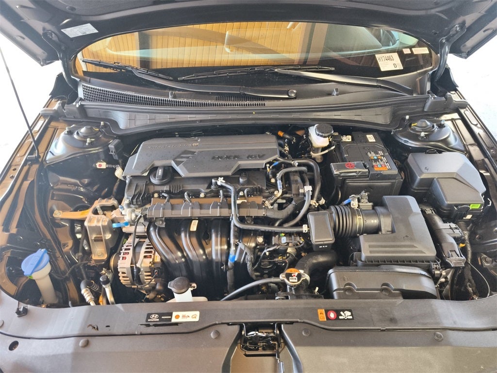 2025 Hyundai ELANTRA Limited