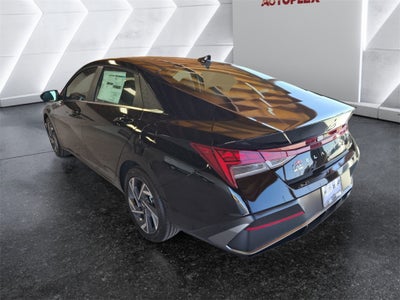 2025 Hyundai ELANTRA Limited