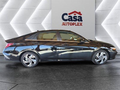 2025 Hyundai ELANTRA Limited