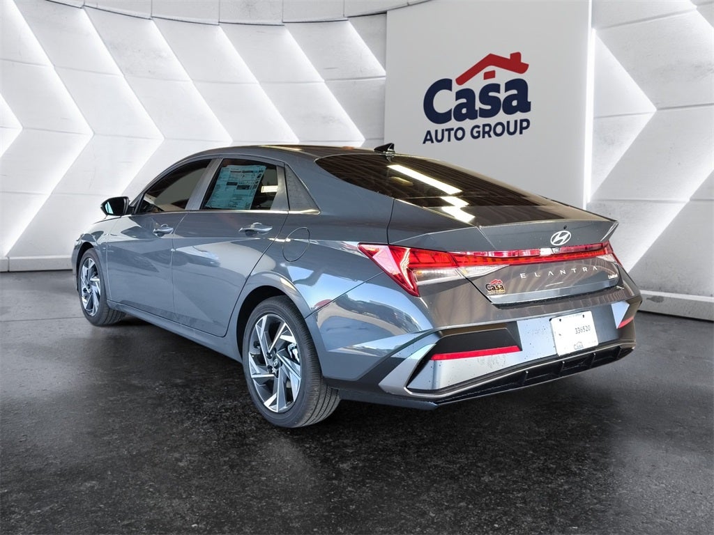 2025 Hyundai ELANTRA Limited