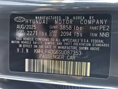 2025 Hyundai ELANTRA Limited