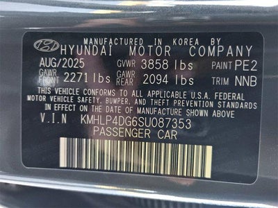 2025 Hyundai ELANTRA Limited