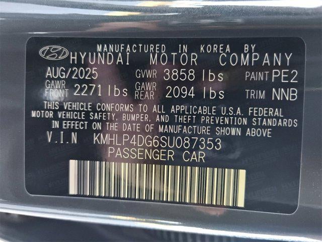 2025 Hyundai ELANTRA Limited