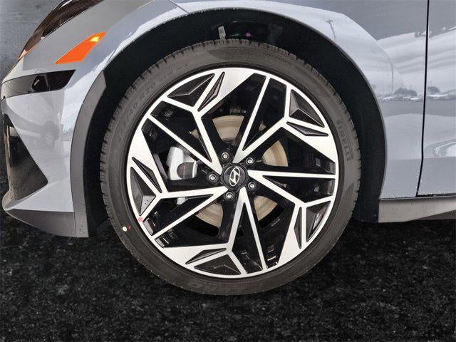 2025 Hyundai IONIQ 6 SEL