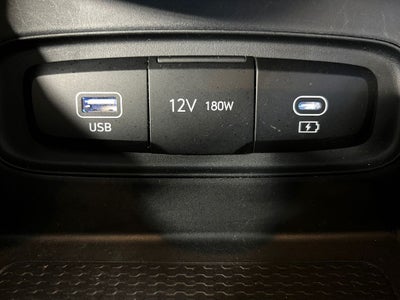 2023 Hyundai VENUE SE