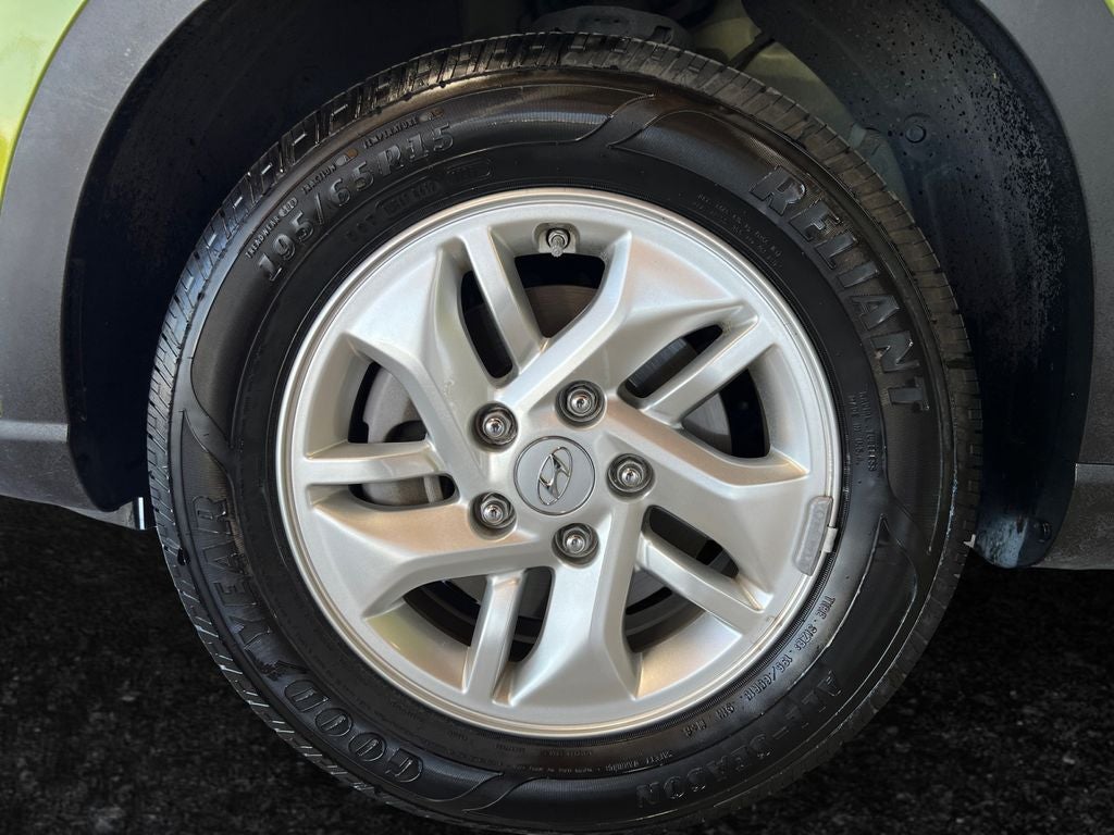 2023 Hyundai VENUE SE