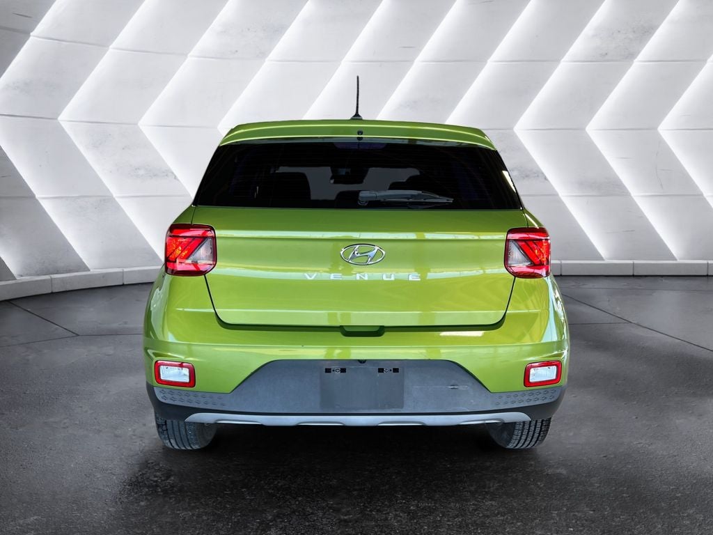 2023 Hyundai VENUE SE