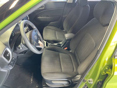 2023 Hyundai VENUE SE