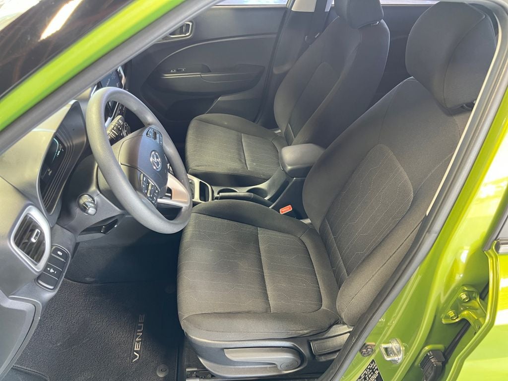 2023 Hyundai VENUE SE