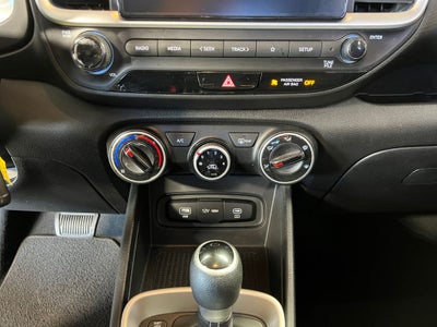 2023 Hyundai VENUE SE