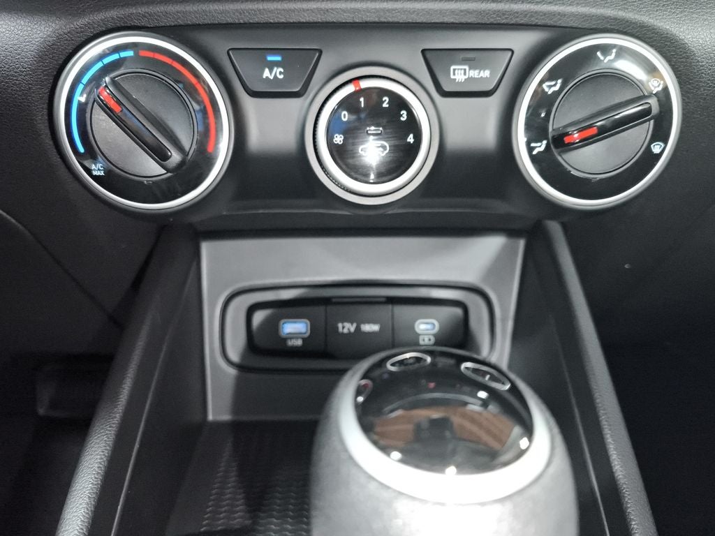 2026 Hyundai VENUE SE