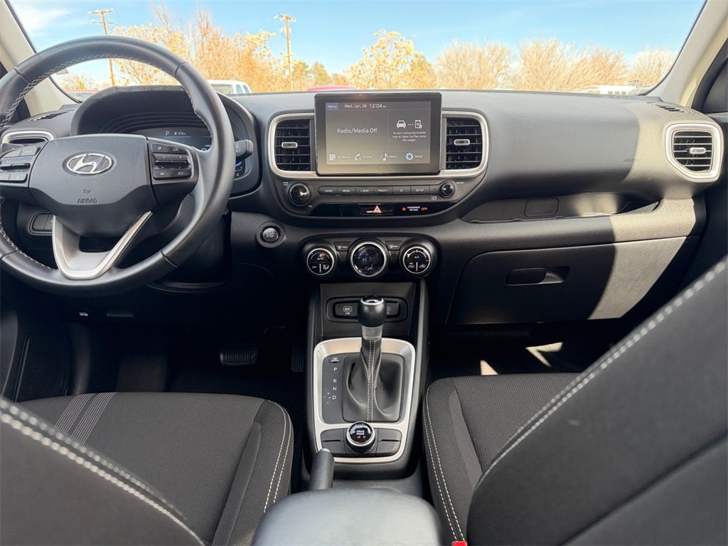 2025 Hyundai VENUE SEL