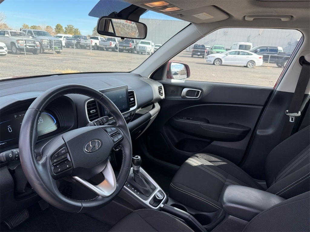 2025 Hyundai VENUE SEL