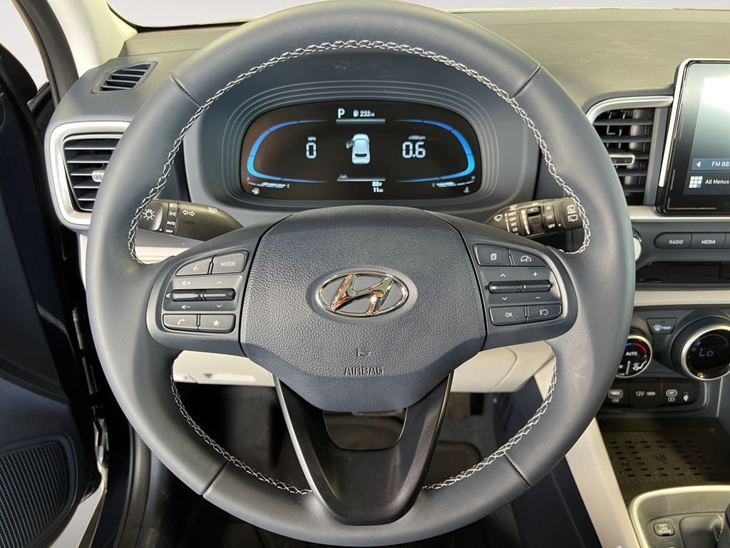 2026 Hyundai VENUE SEL W/Two-Tone Roof