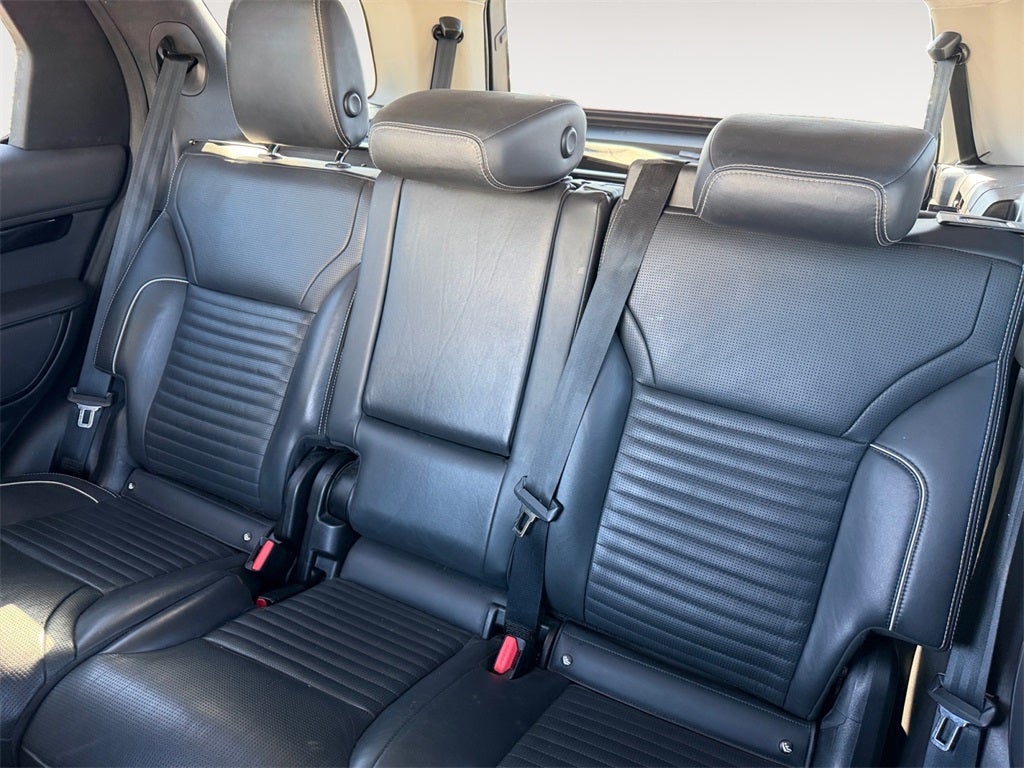 2023 Land Rover Discovery S