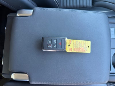 2023 Land Rover Discovery S