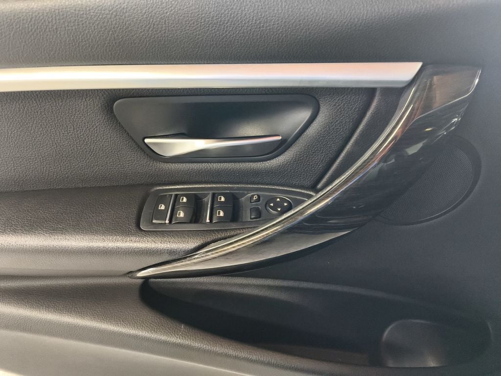 2018 BMW 3 Series 330i