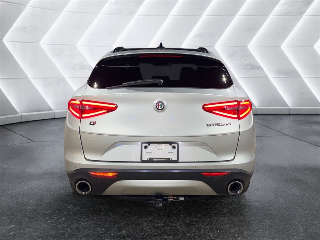 2018 Alfa Romeo Stelvio Ti
